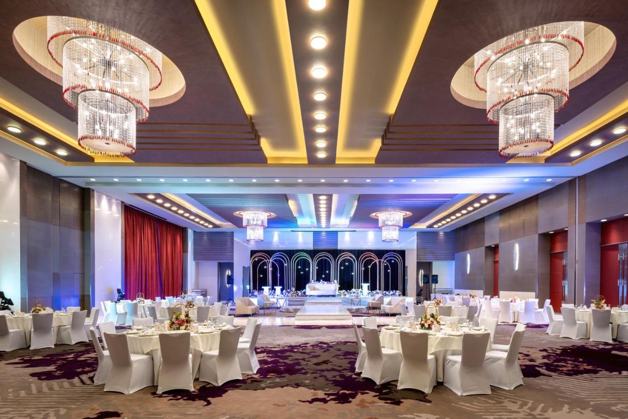 Hotel Park Rotana Abu Dhabi Esterno foto Ballroom