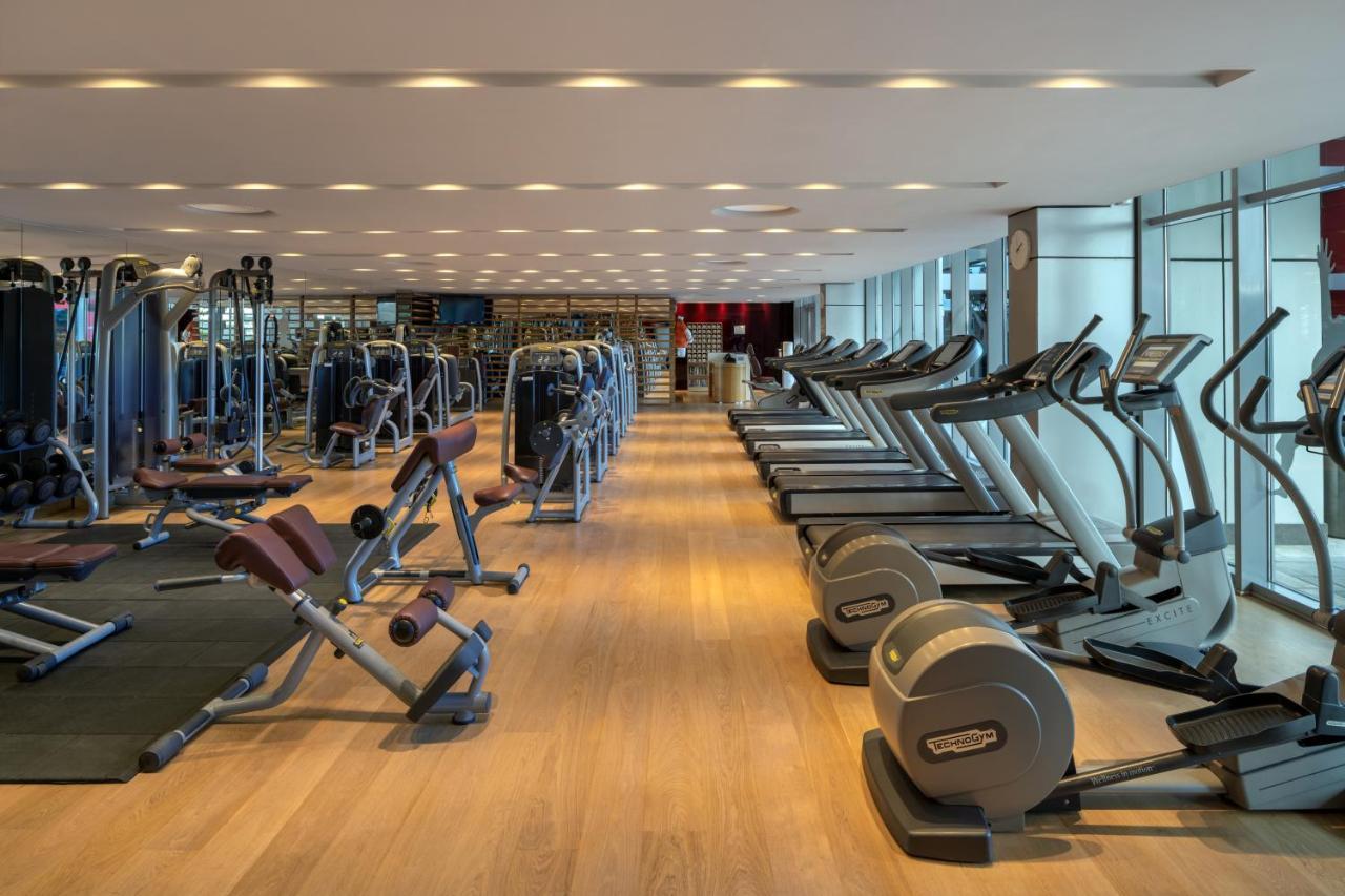 Hotel Park Rotana Abu Dhabi Esterno foto The gym at the hotel