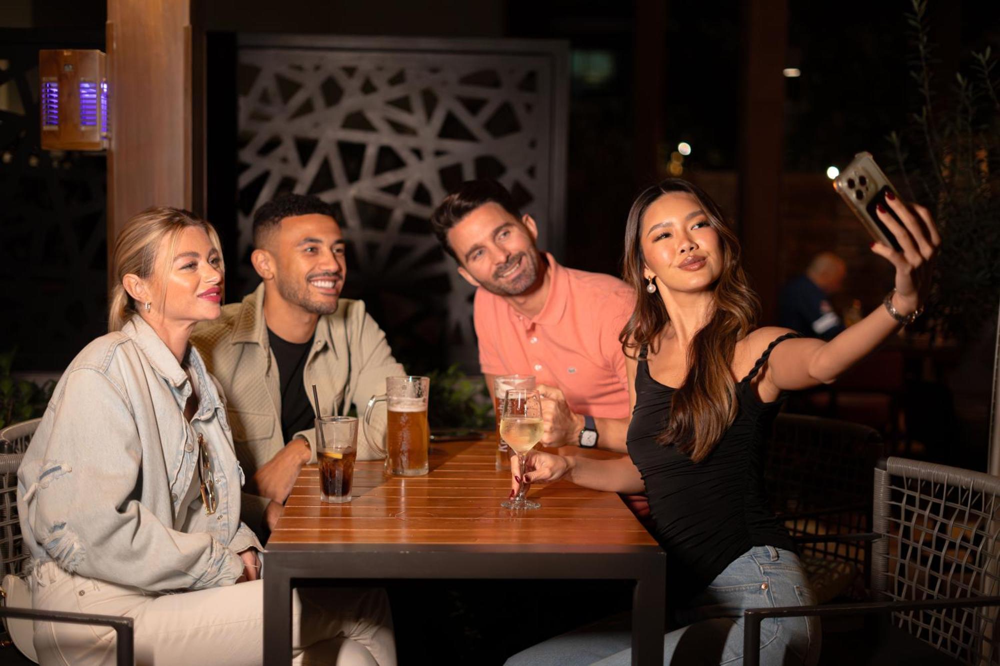 Hotel Park Rotana Abu Dhabi Esterno foto The cast of Selling Sunset